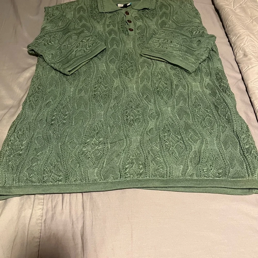COOGI Green V-Neck Sweater - Picture 2 of 3